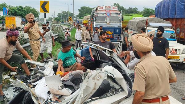 terrible road accident in jalandhar