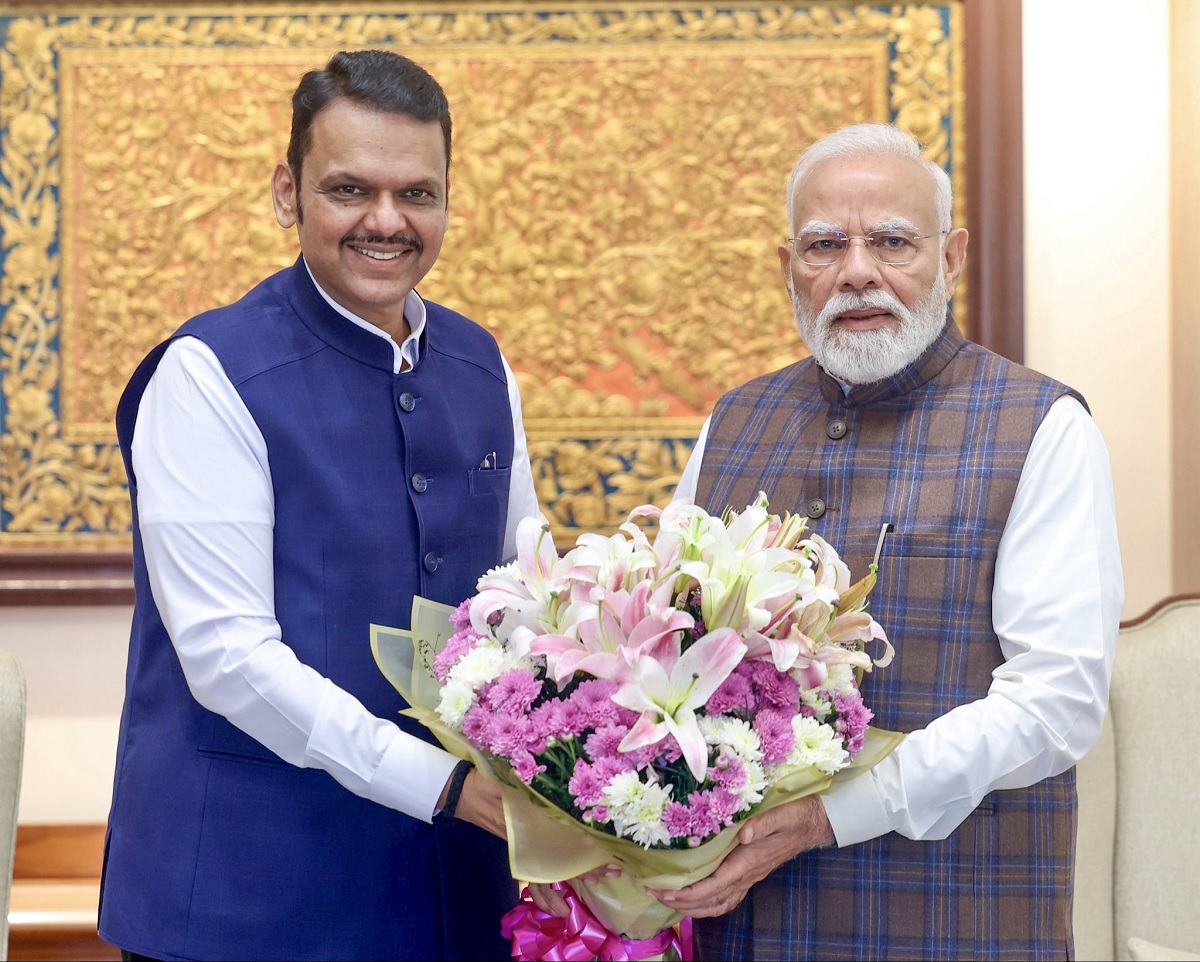 CM ਫੜਨਵੀਸ ਨੇ PM ਮੋਦੀ ਨਾਲ ਮੁਲਾਕਾਤ ਕਰ ਕੇ ਵਿਕਾਸ ਦੇ ਵੱਖ-ਵੱਖ ਪ੍ਰਾਜੈਕਟਾਂ ''ਤੇ ਕੀਤੀ ਚਰਚਾ