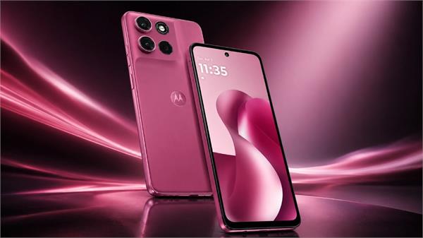 motorola  s flagship phone launched
