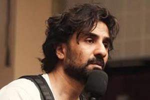 vir das wraps up shooting for his second directorial venture   bara number  