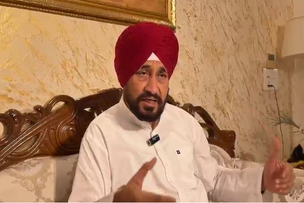ਸਾਬਕਾ CM ਚਰਨਜੀਤ ਚੰਨੀ ਨੇ ਸੱਜਣ ਕੁਮਾਰ ਨੂੰ ਲੈ ਕੇ ਦਿੱਤਾ ਵੱਡਾ ਬਿਆਨ, ਪੜ੍ਹੋ ਕੀ ਕਿਹਾ (ਵੀਡੀਓ)