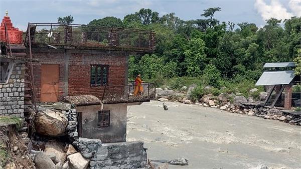 devastation due to badal eruption in kargil