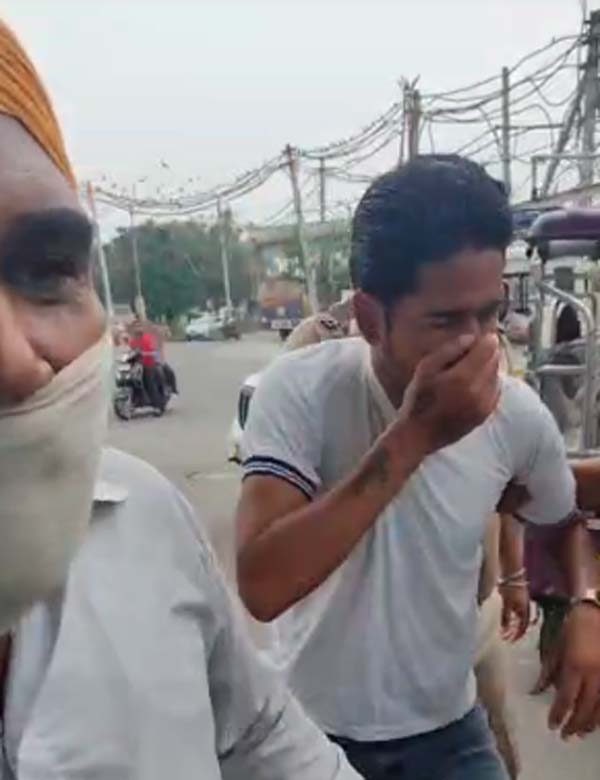 ਮੋਬਾਇਲ ਖੋਹਣ ਦੇ ਦੋਸ਼ ਹੇਠ 2 ਨੌਜਵਾਨ ਗ੍ਰਿਫ਼ਤਾਰ