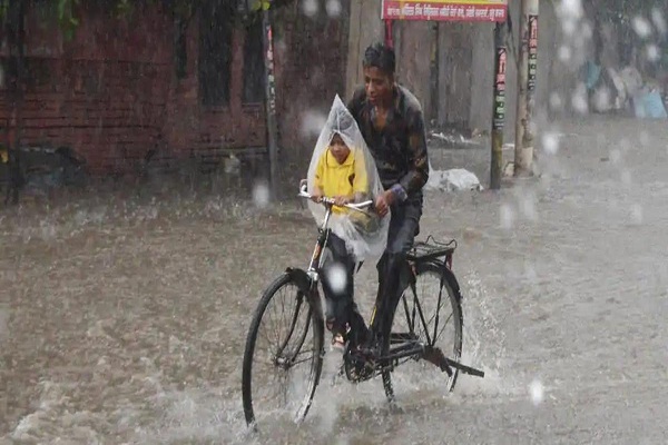 ਹਲਕੀ ਬਾਰਸ਼ ਨੇ ਨਮੀ ਵਾਲੀ ਗਰਮੀ ਤੋਂ ਦਿਵਾਈ ਰਾਹਤ