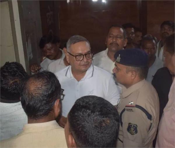 ed  liquor scam  congress leader  arrested