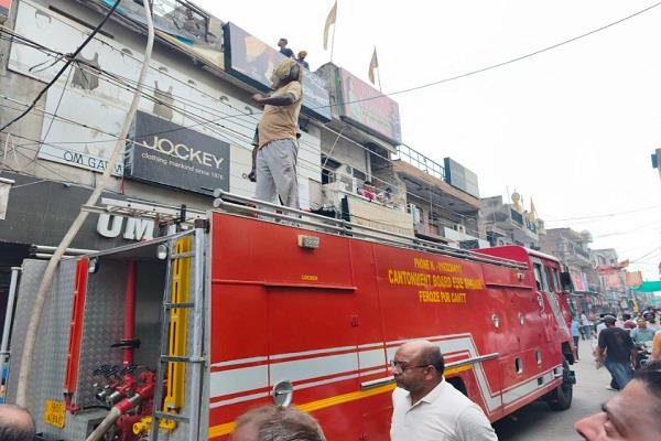 massive fire breaks out at electronic showroom in ferozepur