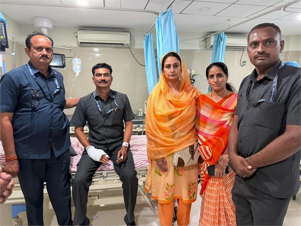 harsimrat kaur badal  sukhbir badal  police officer  appreciation