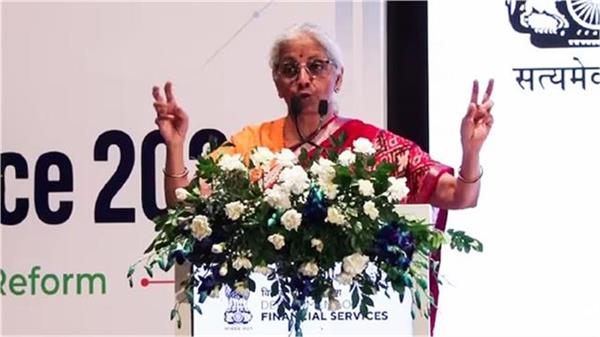 union finance minister sitharaman gives new suggestions to psbs