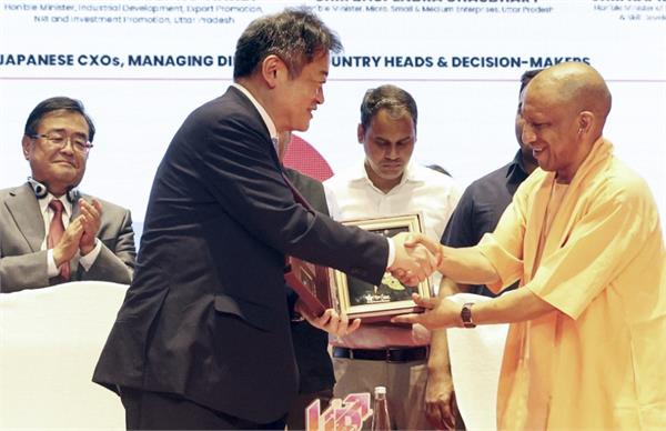 japanese delegation arrives in kashi