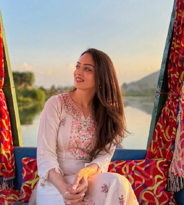 sandeepa dhar discovers priceless family memories at her home in kashmir