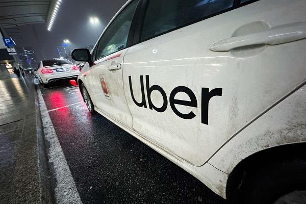 8 100 crore fine on uber questions raised on suspension of drivers accounts