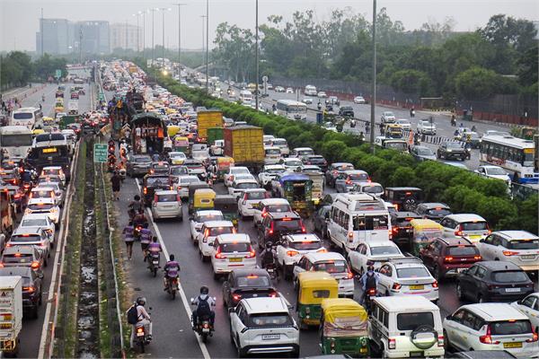 rain in many parts of delhi