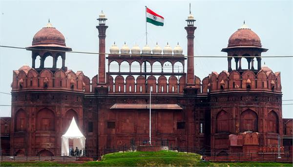 vande mataram to be sung from red fort for the first time on independence day