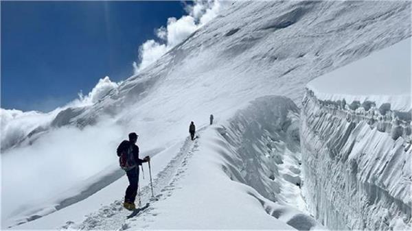major accident due to avalanche on manaslu