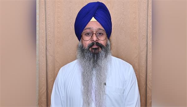 major reshuffle in shiromani committee