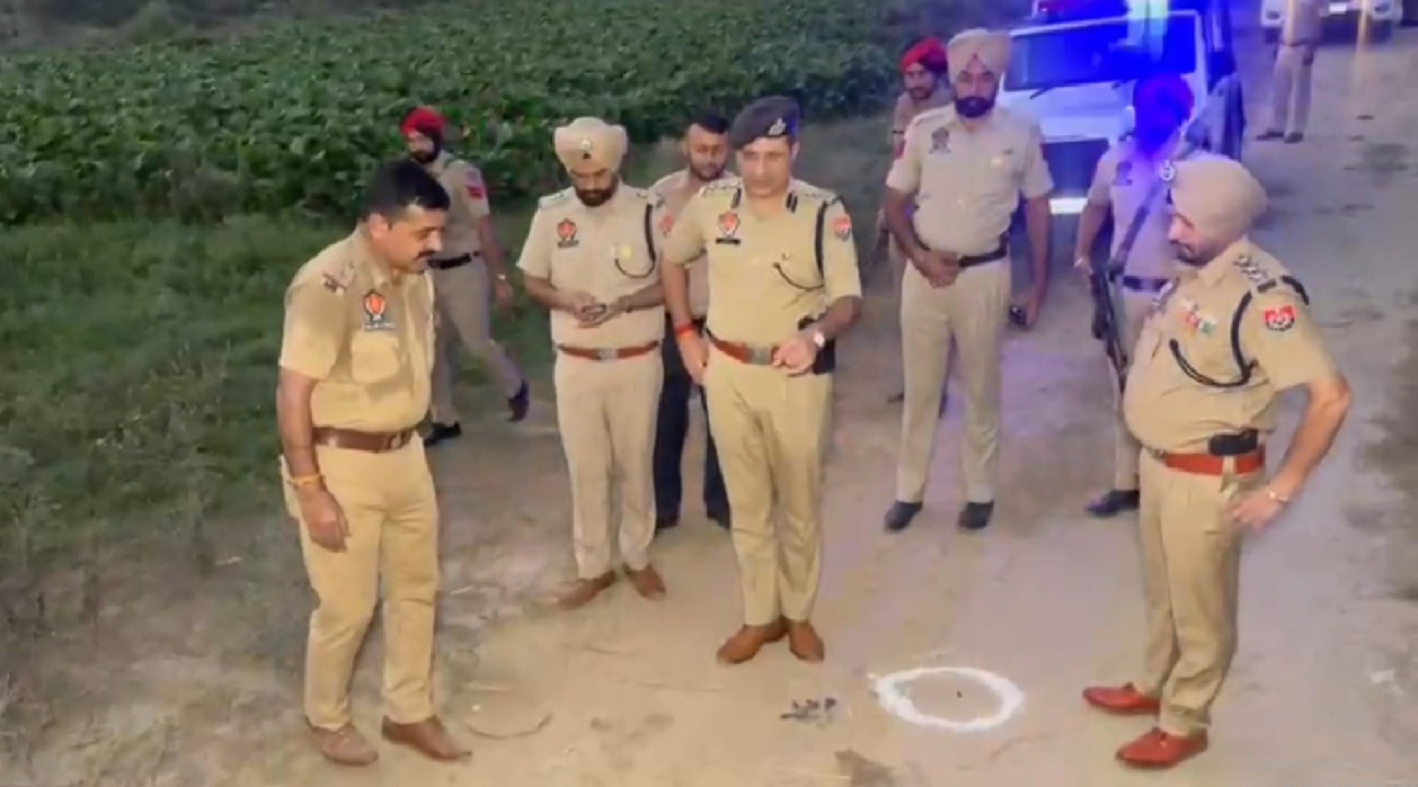ਤਰਨਤਾਰਨ ’ਚ ਪੁਲਸ-ਬਦਮਾਸ਼ ਵਿਚਾਲੇ ਮੁਕਾਬਲਾ, ਫਾਇਰਿੰਗ ਦੌਰਾਨ 7 ਵਾਰਦਾਤਾਂ ’ਚ ਲੋੜੀਂਦਾ ਮੁਲਜ਼ਮ ਜ਼ਖਮੀ