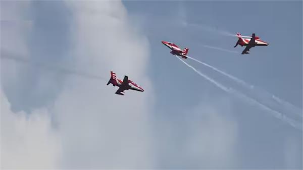 surya kiran aircraft roared in the skies over meerut