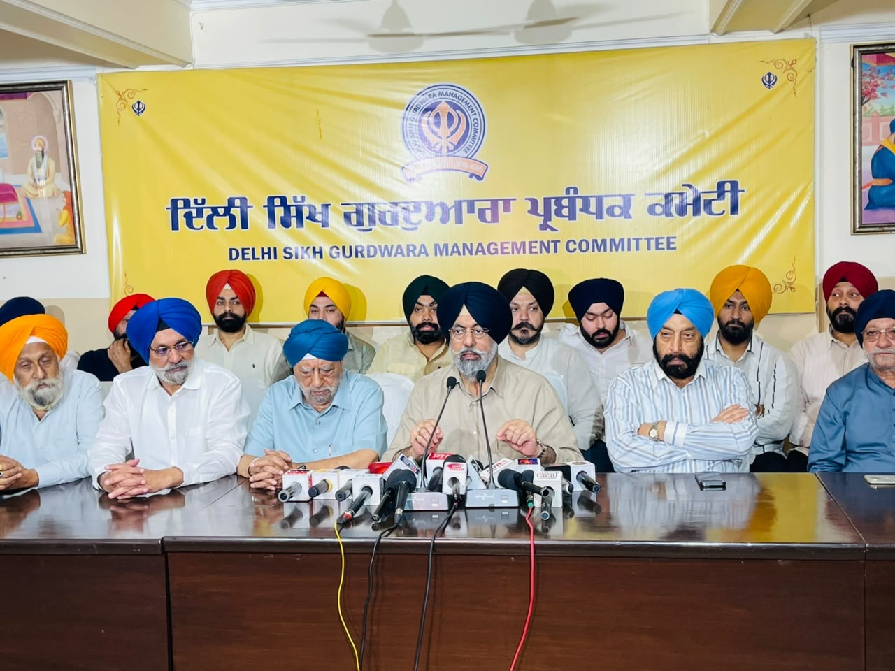 ਸਿਆਸੀ ਫ਼ਾਇਦੇ ਲਈ ਨੌਜਵਾਨਾਂ ਨੂੰ ਭੜਕਾਉਣਾ ਬੰਦ ਕਰਨ ਪਰਮਜੀਤ ਸਰਨਾ : ਕਾਲਕਾ, ਕਾਹਲੋਂ