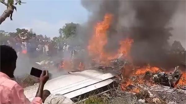 military plane crashes in congo
