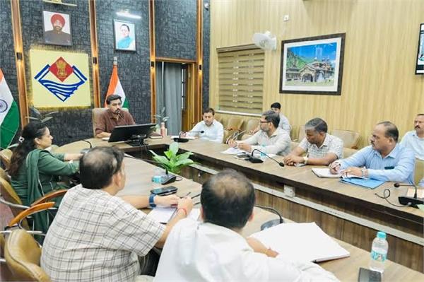 fir will be lodged for dumping garbage in rivers in dehradun