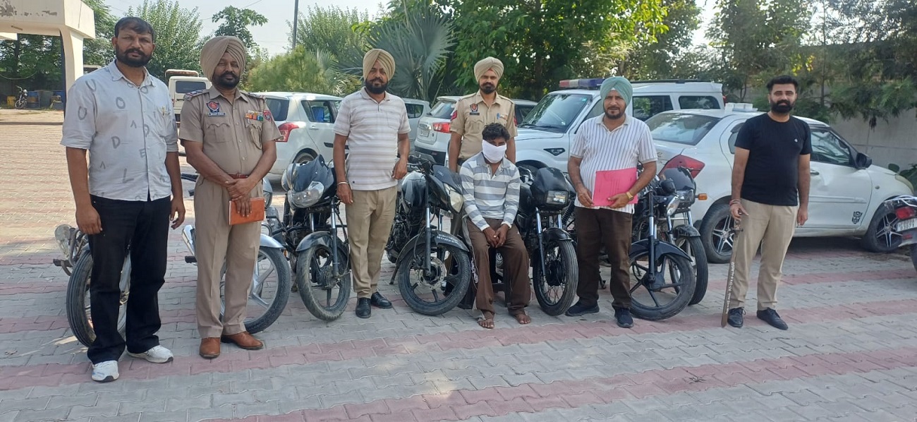 ਸੁਲਤਾਨਪੁਰ ਲੋਧੀ ''ਚ ਲੁੱਟ-ਖੋਹ ਕਰਨ ਵਾਲਾ ਗਿਰੋਹ ਬੇਨਕਾਬ, ਮੁੱਖ ਮੁਲਜ਼ਮ ਜੋਬਨਪ੍ਰੀਤ ਸਣੇ 2 ਨਾਬਾਲਗ ਗ੍ਰਿਫ਼ਤਾਰ