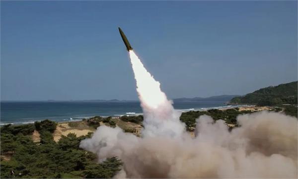north korea fired ballistic missiles into the sea 