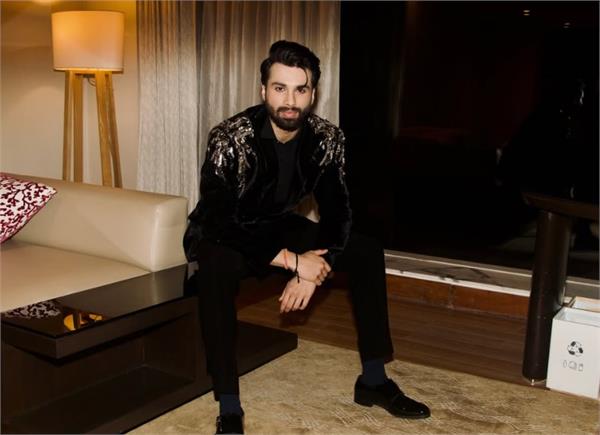 aditya singh sudarshan to make film debut with  the monster minds 