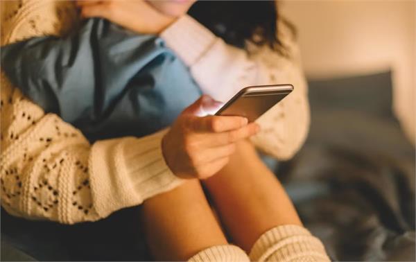 mobile phone usage are causing hormonal imbalances in underage girls