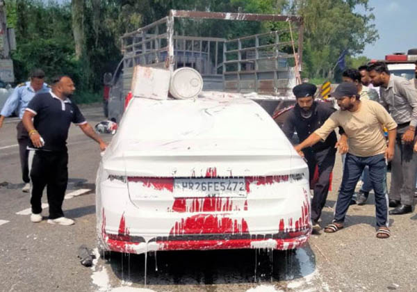 ਦਸੂਹਾ ਨੇੜੇ ਕਾਰ-ਟੈਂਪੂ ਦੀ ਟੱਕਰ ’ਚ ਬਜ਼ੁਰਗ ਦੀ ਮੌਤ, 4 ਜ਼ਖ਼ਮੀ