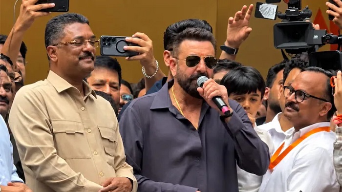 ਸੱਜੇ ਦੱਤ ਦਾ ਬਿਆਨ ਸੁਣ ਦੇਖਦੇ ਰਹਿ ਗਏ ਮੰਤਰੀ,'ਕਿਹਾ ਮੈਂ 6 ਸਾਲ ਜੇਲ੍ਹ ਕੱਟੀ ਫਿਰ ਵੀ ....