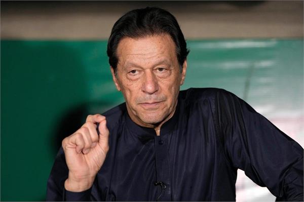 imran khan  s family arrested before the protest 