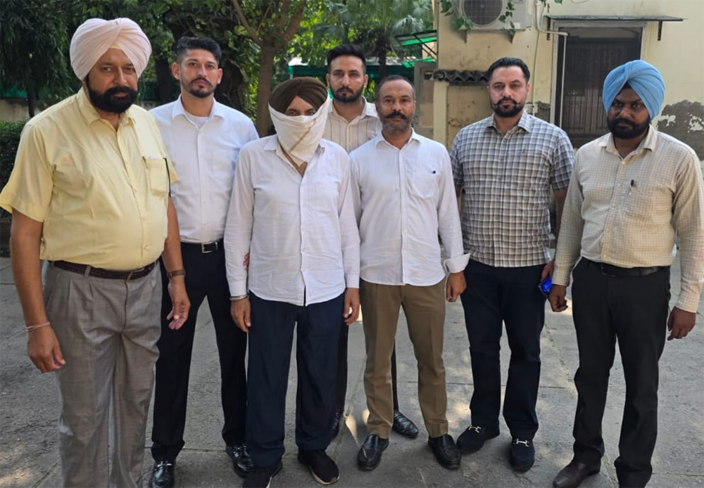 ਵਿਜੀਲੈਂਸ ਬਿਊਰੋ ਵੱਲੋਂ 20,000 ਰੁਪਏ ਰਿਸ਼ਵਤ ਲੈਂਦਾ ਪੰਚਾਇਤ ਸਕੱਤਰ ਗ੍ਰਿਫਤਾਰ
