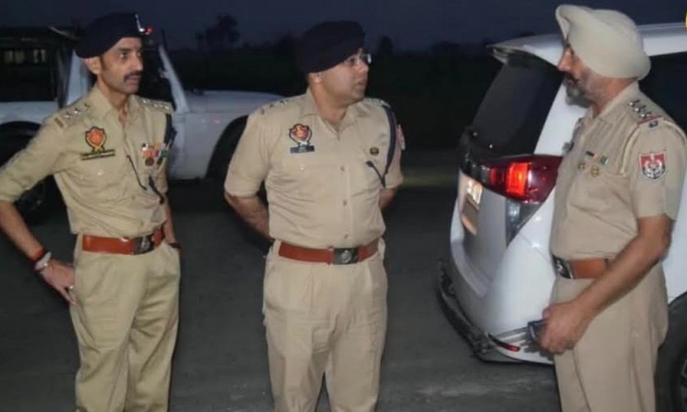 SSP ਅਦਿੱਤਿਆ ਗੁਰਦਾਸਪੁਰ ਵੱਲੋਂ ਸਰਹੱਦੀ ਖੇਤਰ ਦੇ ਨਾਕਿਆਂ ਦੀ ਅਚਾਨਕ ਚੈਕਿੰਗ