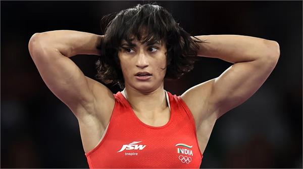 court seeks wfi  s stance on vinesh  s plea