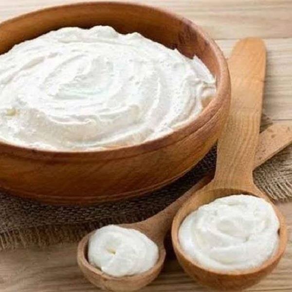 benefits of applying cream to the face
