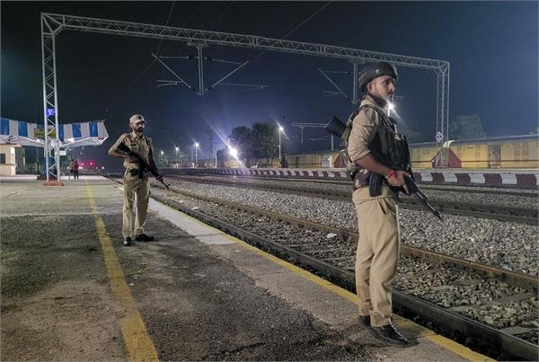jammu kashmir  train  driver  cabin  glass
