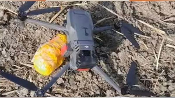 major bsf operation in amritsar  one kilogram of heroin and a drone seized