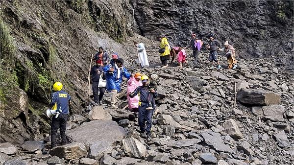 kedarnath yatra on foot  stop  trekking route