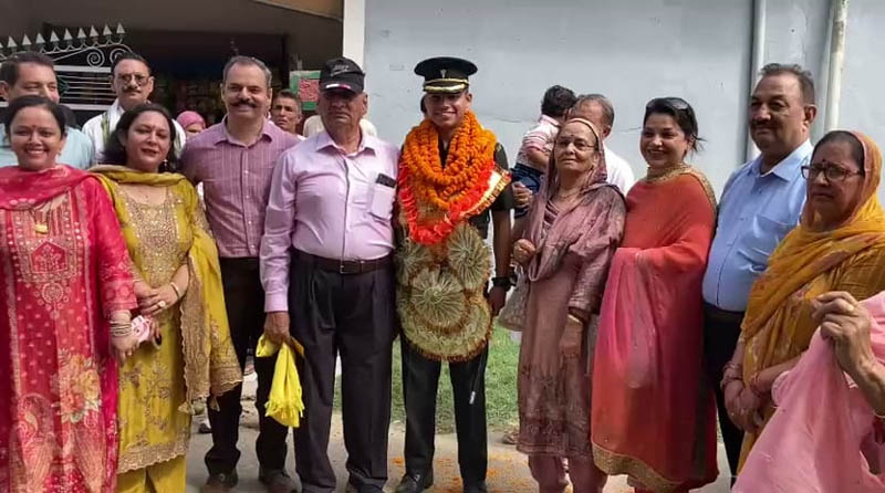 ਪੰਜਾਬ ਦੇ ਈਸ਼ਾਨ ਮਿਨਹਾਸ ਨੇ ਵਧਾਇਆ ਮਾਣ! ਭਾਰਤੀ ਫ਼ੌਜ ''ਚ ਬਣਿਆ ਲੈਫਟੀਨੈਂਟ