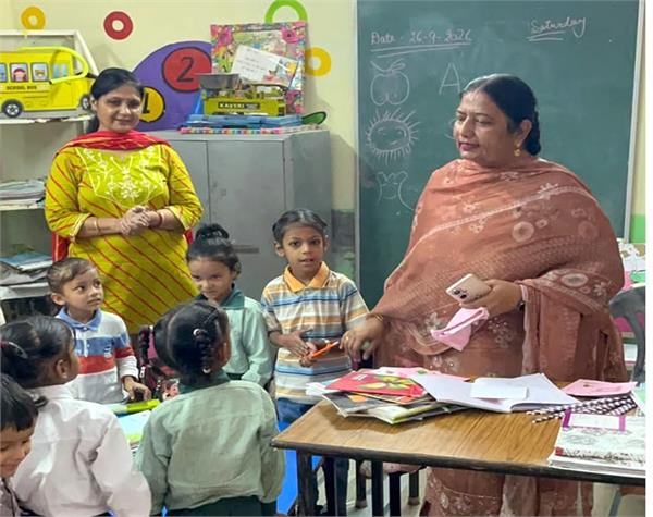 education officer pathankot reviews cleanliness in government schools