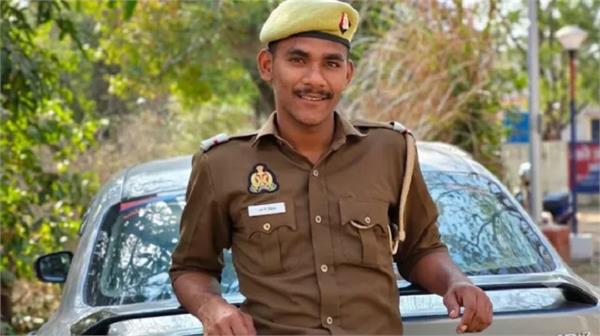 police personnel on duty shoots himself with service rifle