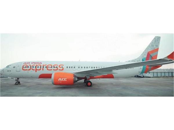 plane  oil  emergency landing  air india express