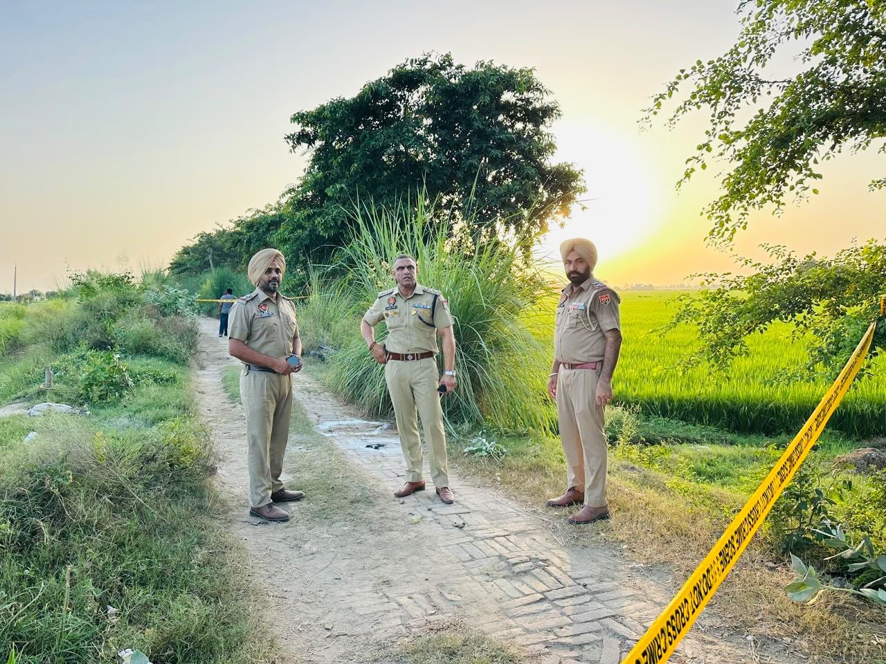 ਫਿਰੌਤੀ ਤੇ ਫਾਇਰਿੰਗ ਦੇ ਮਾਮਲਿਆਂ ''ਚ ਲੋੜੀਂਦੇ 2 ਮੁਲਜ਼ਮ ਪੁਲਸ ਮੁਕਾਬਲੇ ਦੌਰਾਨ ਜ਼ਖ਼ਮੀ