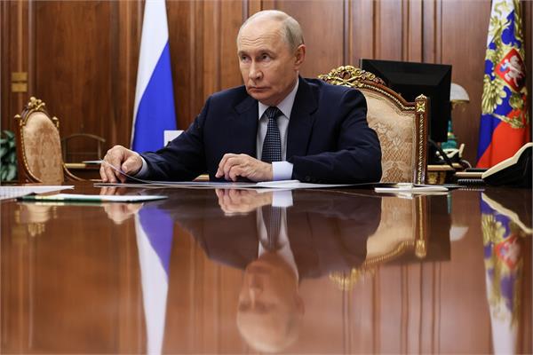 russian president vladimir putin to visit india