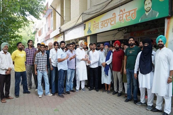 ਬਲਬੀਰ ਸਿੱਧੂ ਦੀ ਅਗਵਾਈ ’ਚ ਕਾਂਗਰਸ ਪਰਿਵਾਰ ’ਚ ਸ਼ਾਮਲ ਹੋਏ ਦਰਜਨਾਂ ਨੌਜਵਾਨ