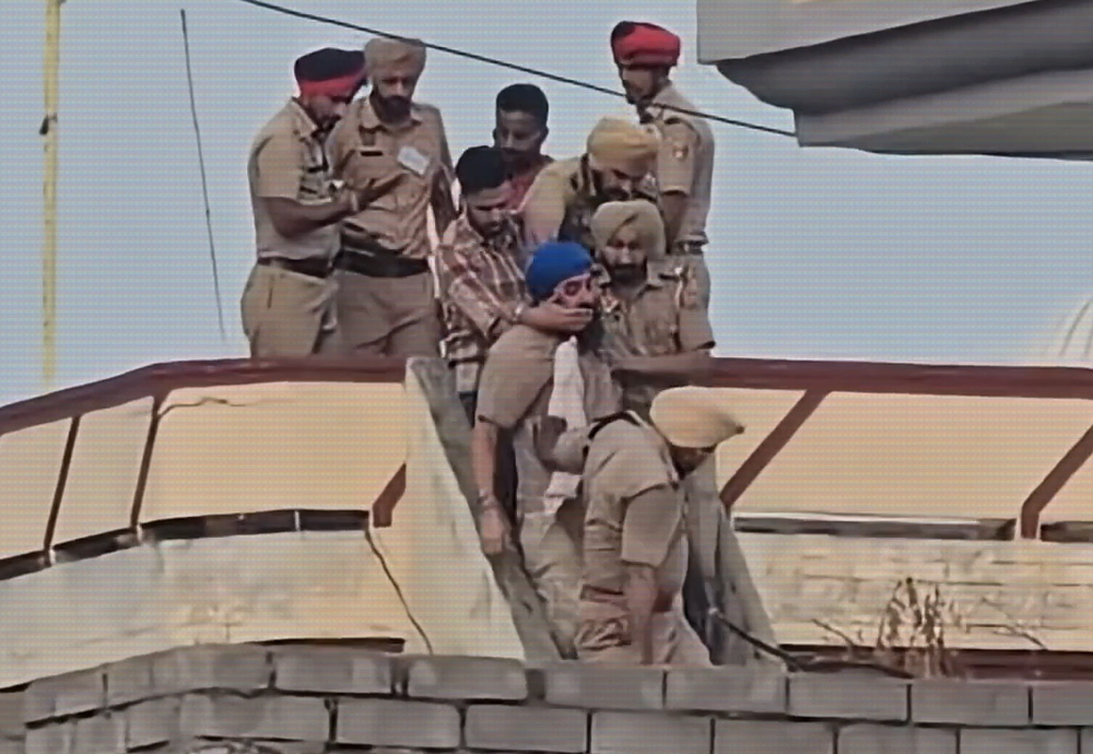 ਮੋਹਨਜੀਤ ਸ਼ੇਰੋਂ ਮਾਮਲੇ 'ਚ ਵੱਡਾ ਐਕਸ਼ਨ, DSP ਦਾ ਤਬਾਦਲਾ, 3 ਮੁਲਾਜ਼ਮ ਲਾਈਨ ਹਾਜ਼ਰ