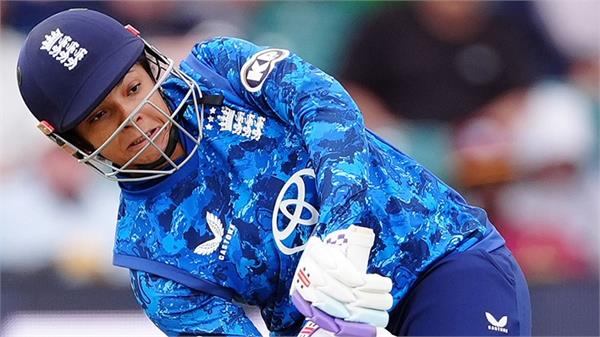 i want to play as an opener across all three formats  sophia dunkley
