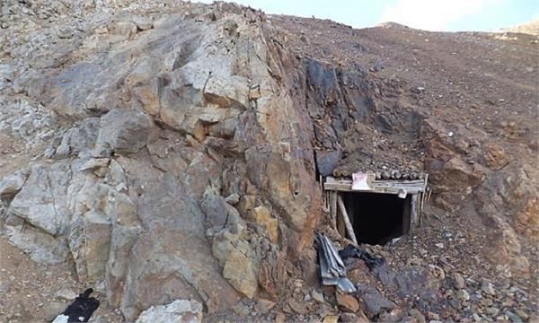gold mine collapse