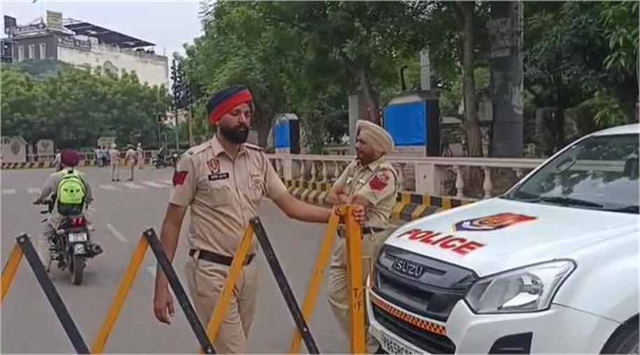 ਵੀਰਵਾਰ ਨੂੰ ਜਲੰਧਰ ਬੰਦ ਦਾ ਐਲਾਨ! ਸਕੂਲ-ਕਾਲਜ ਖੁੱਲ੍ਹੇ ਰਹਿਣਗੇ ਜਾਂ ਰਹੇਗੀ ਛੁੱਟੀ, ਜਾਣੋ ਅਪਡੇਟ