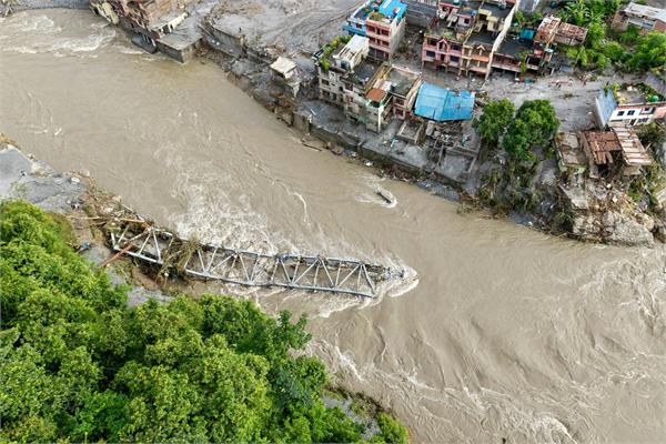 floods rivers